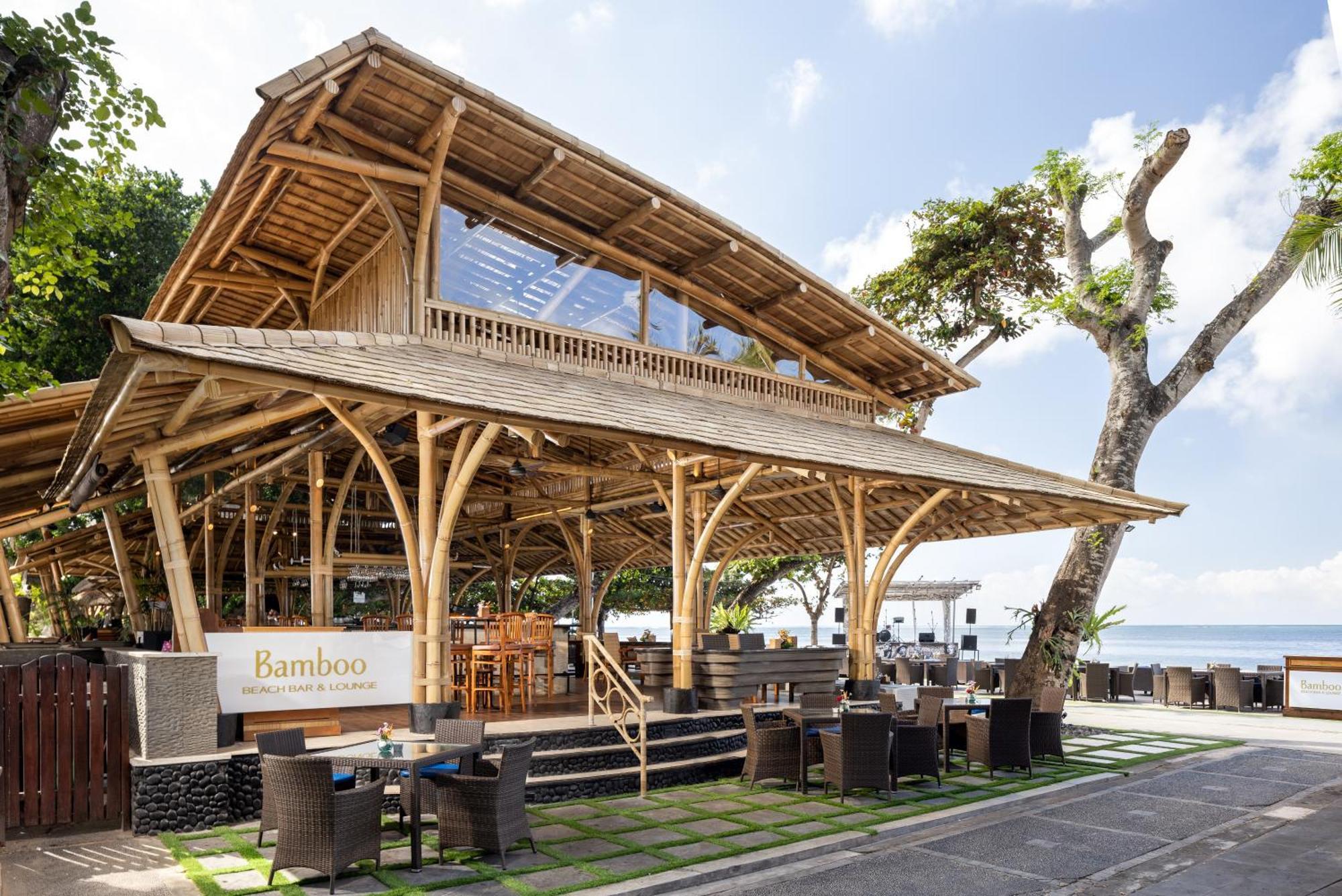 Prama Sanur Beach Bali מראה חיצוני תמונה Bamboo restaurant in Bali